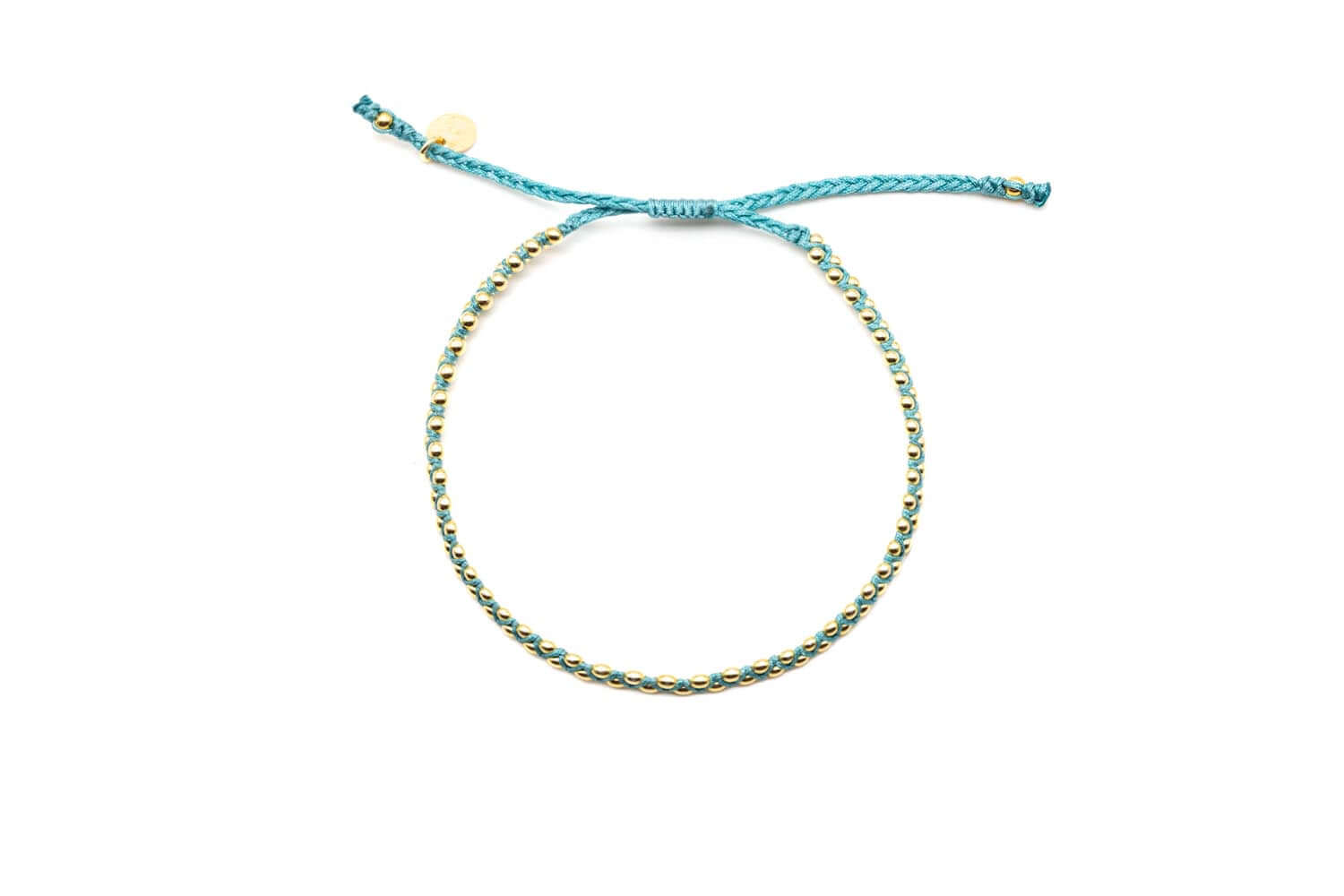 Geflochtenes Macramé-Armband in kräftigem Blaugrün mit vergoldeten Perlen und Zugverschluss