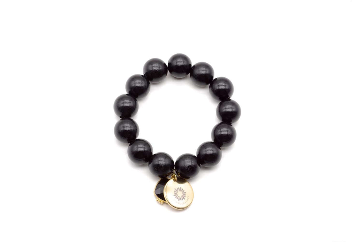 A24 HSD New Sweet Black – handgemachter Schmuck von Schmückstück