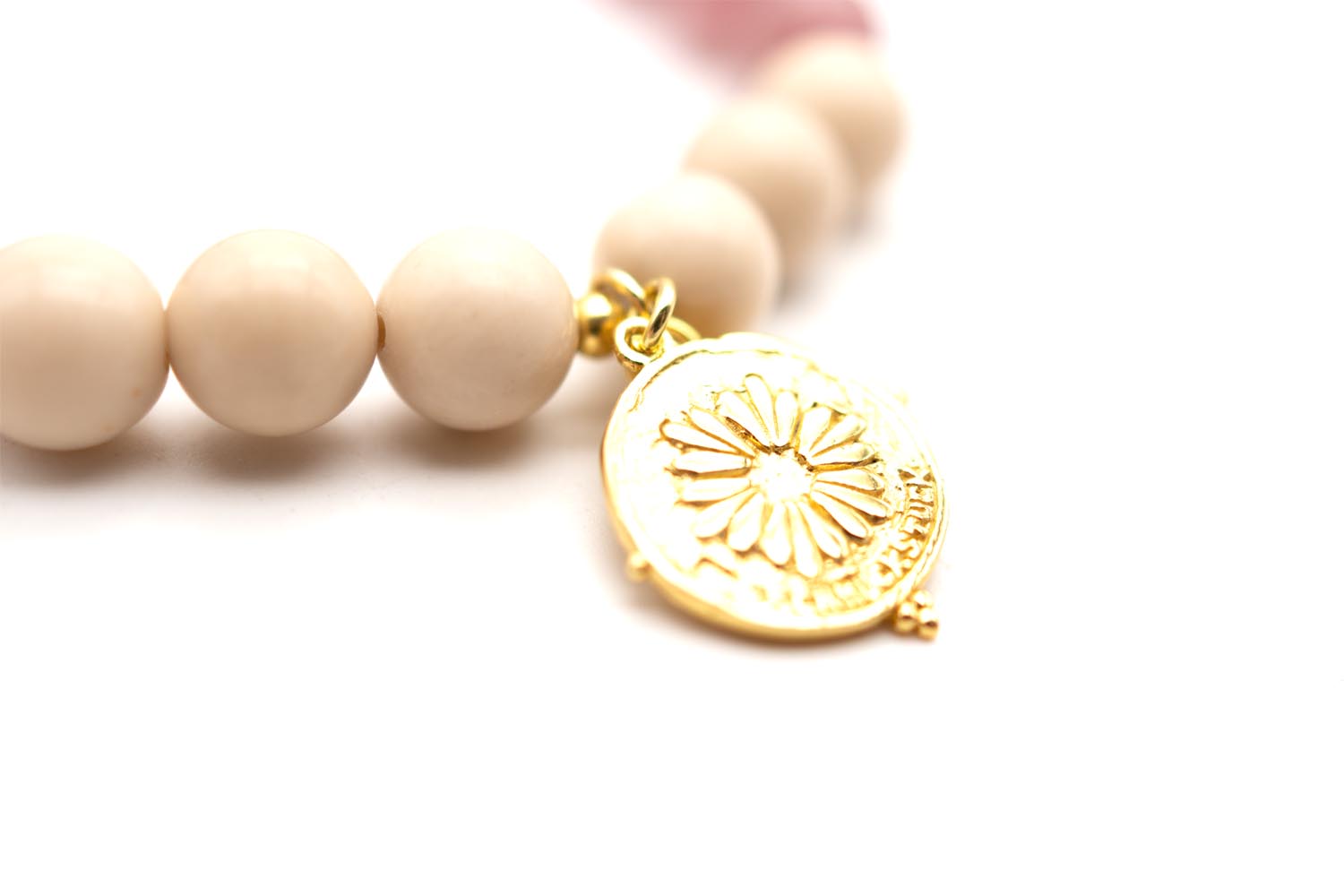 A25 Mala Single Rose Moon
