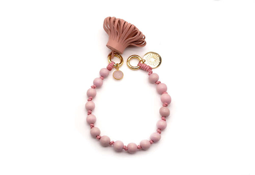 Handykette aus geflochtenem Nylon mit rosa Holzperlen, Rosenquarz-Anhänger und Quaste aus Nappaleder