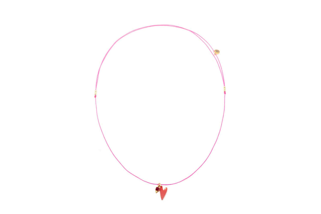 Pinkfarbene Nylon-Choker mit rosa Herz-Anhänger aus Acryl und Rubin-Anhänger