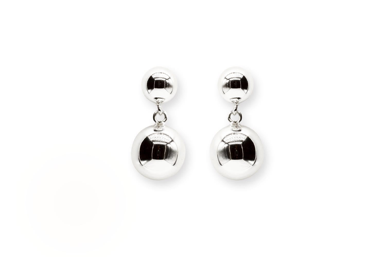 O26 Double Pearl Earring, glossy