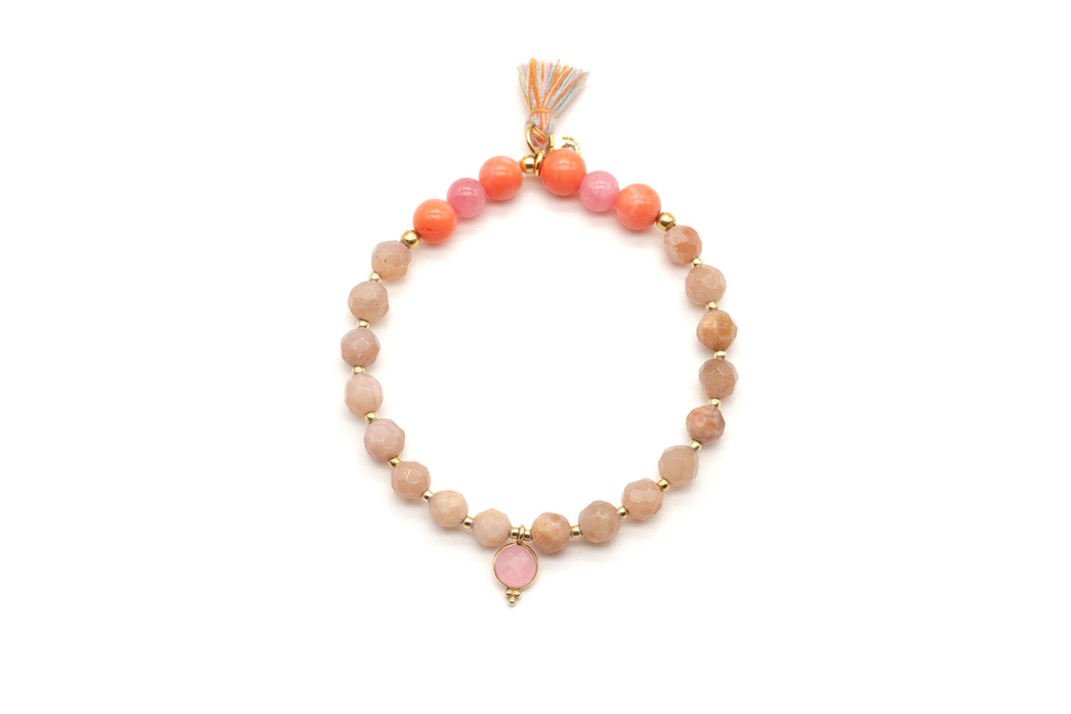 Armband aus Sonnenstein- und Korallenperlen mit rosa Anhänger und Quaste